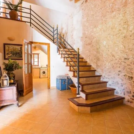 Holiday home Albenyeta